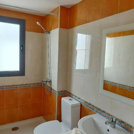 Gabriel Villa *